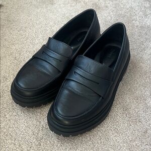 Quince Sleek Black Leather Loafers